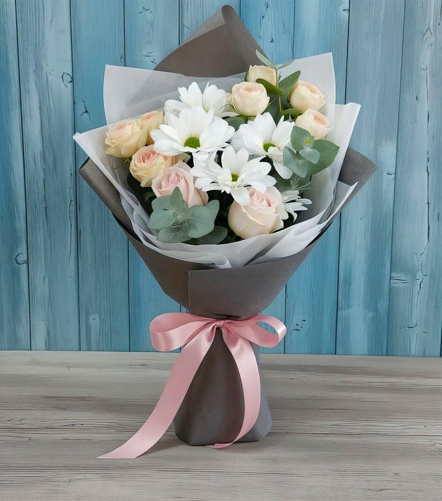 Букет цветов из: Хризантемы и Розы в Озерецкий